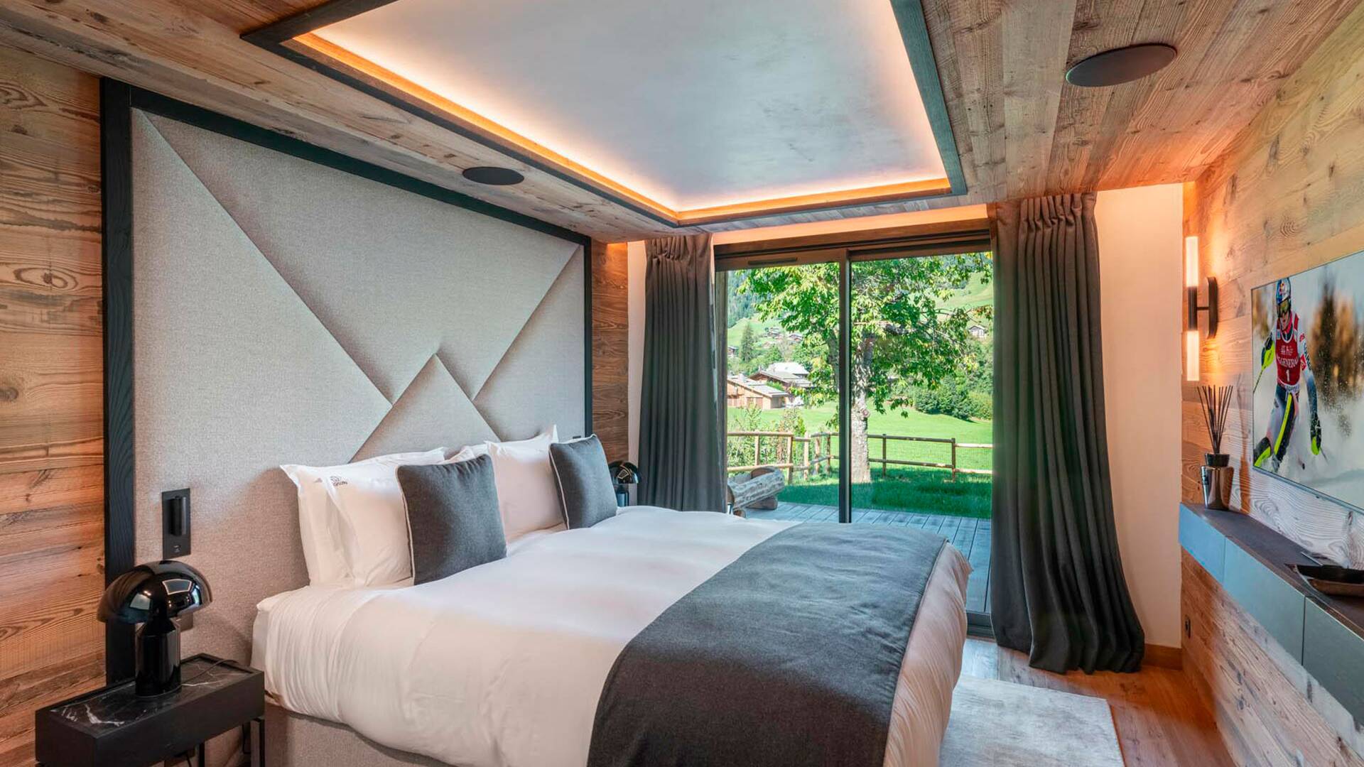 en suite double bedroom with outdoor access