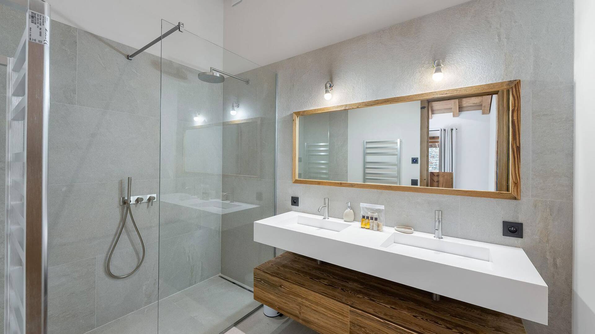 elegant bathroom with walk-in shower 