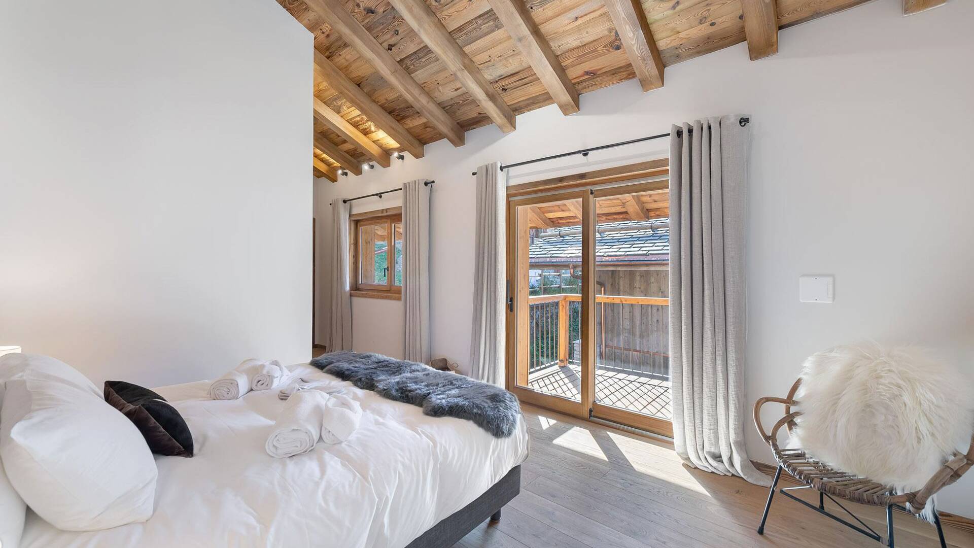 single bedroom with balcony