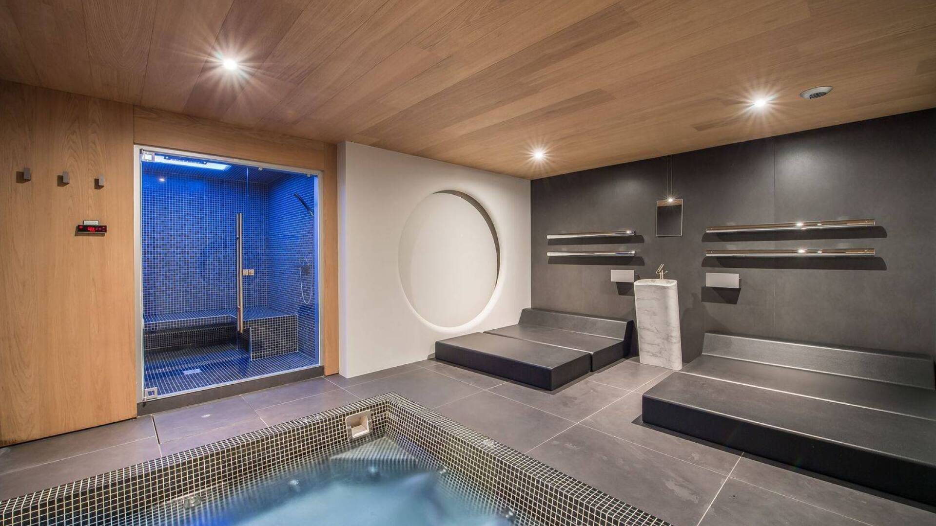 indoor Jacuzzi with relaxation area