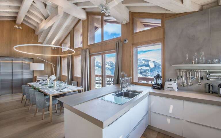 fully equipped kitchen with mountain views