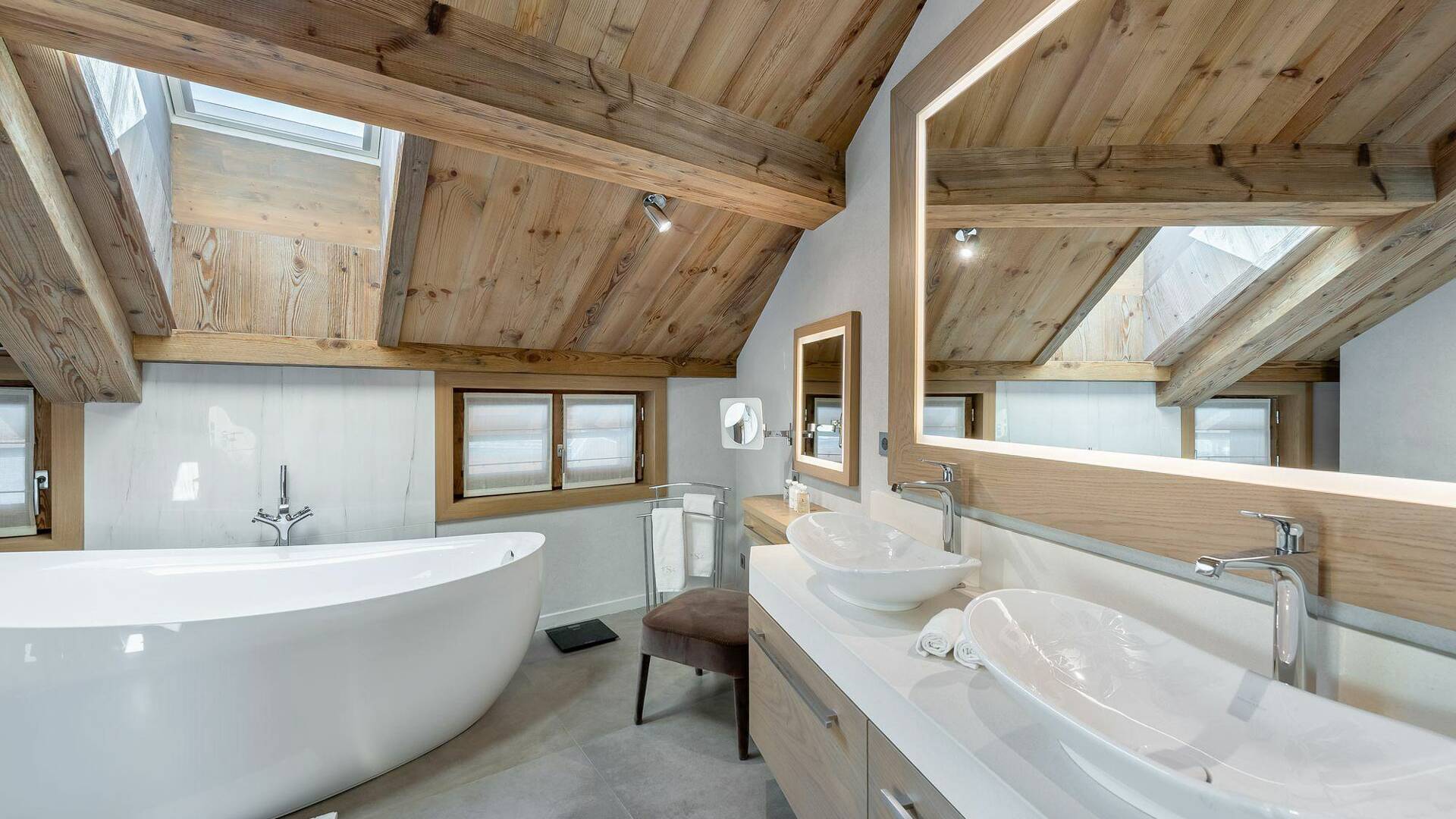 modern bathroom with tub