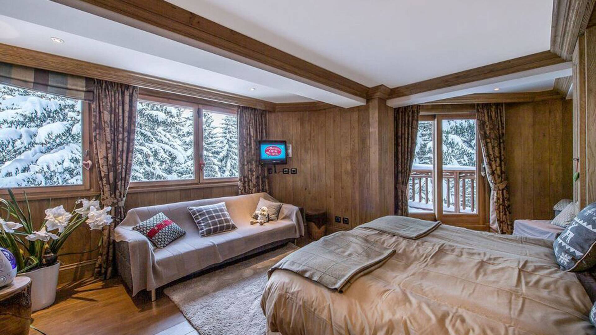 double bedroom with sofa