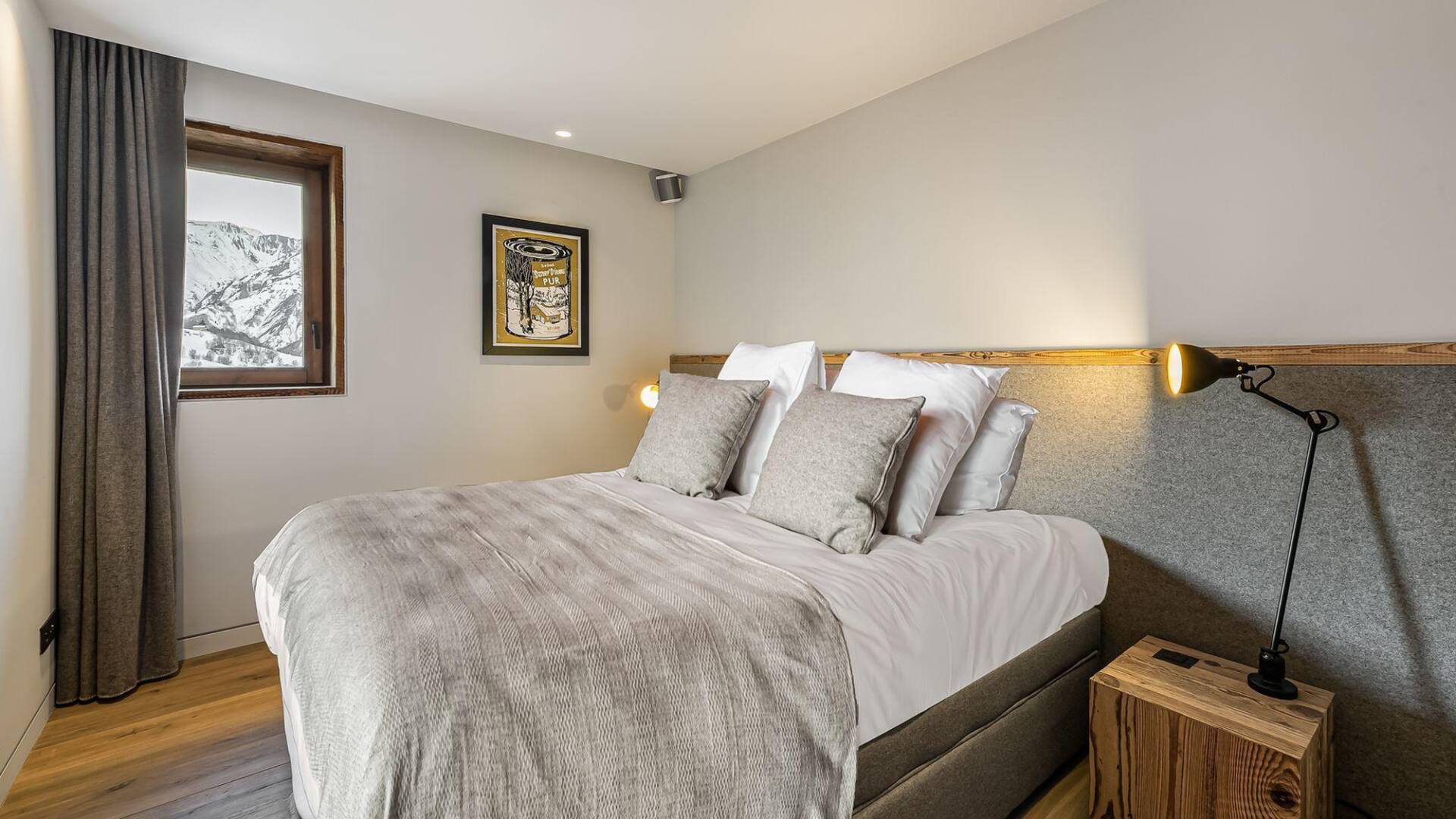 bright double bedroom 
