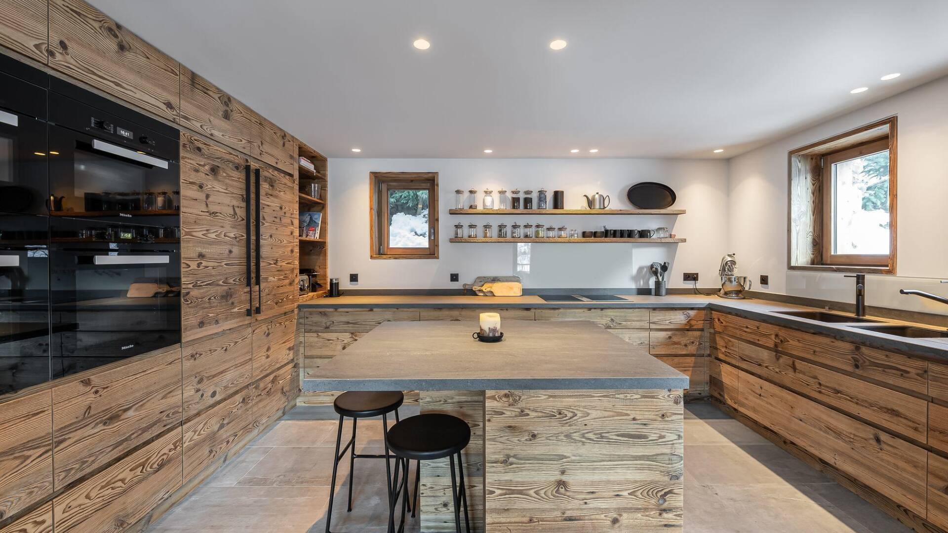 ample equipped kitchen 