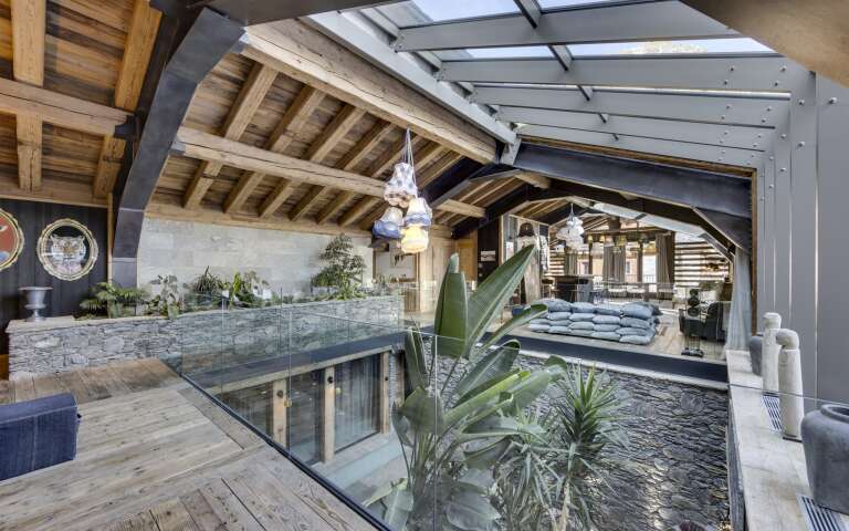 open space living room 