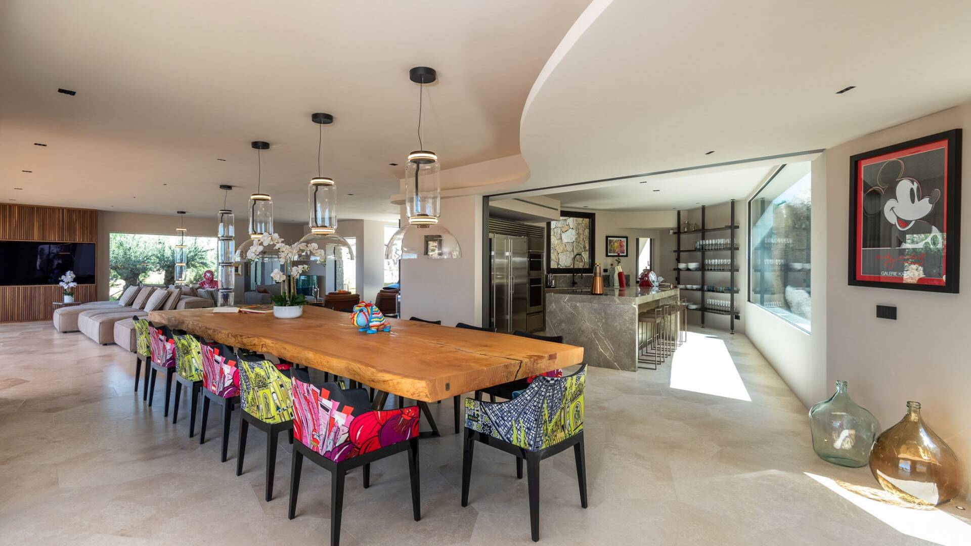 open space with kitchen and dining room 