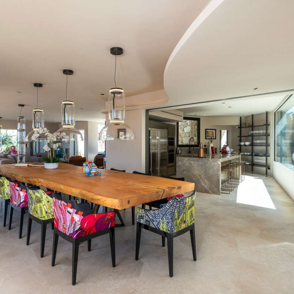 open space with kitchen and dining room 