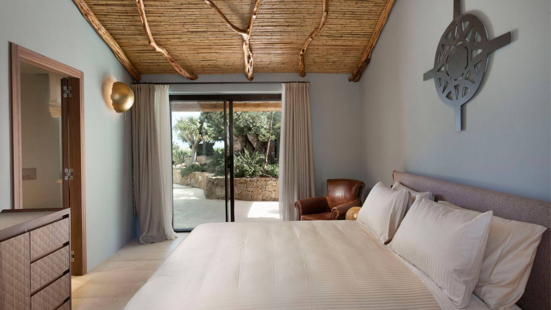 en suite double bedroom with direct outdoor access 