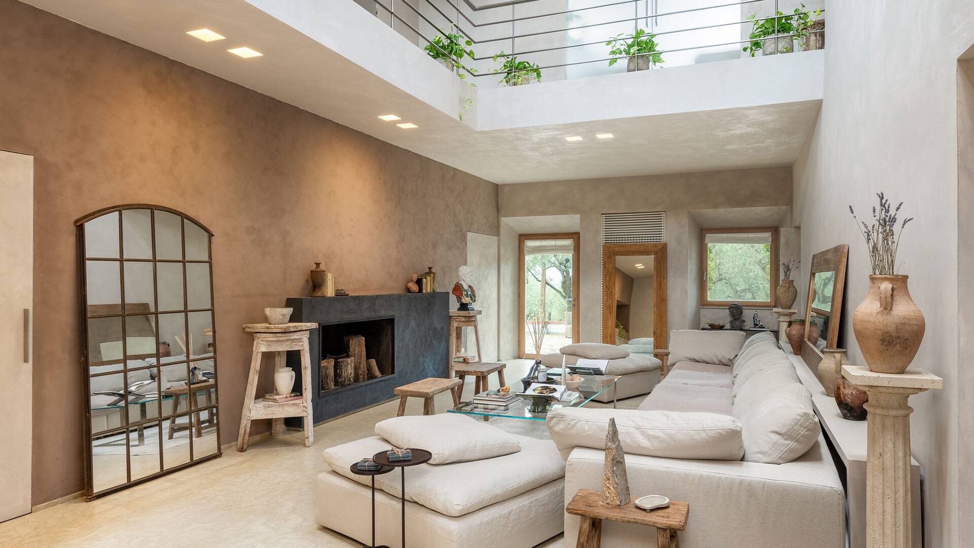 spacious living room 