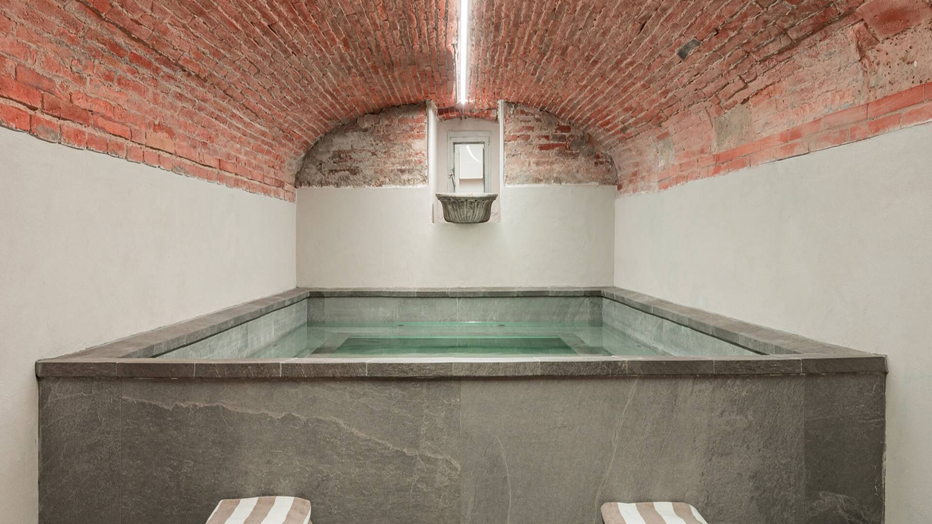 indoor jacuzzi