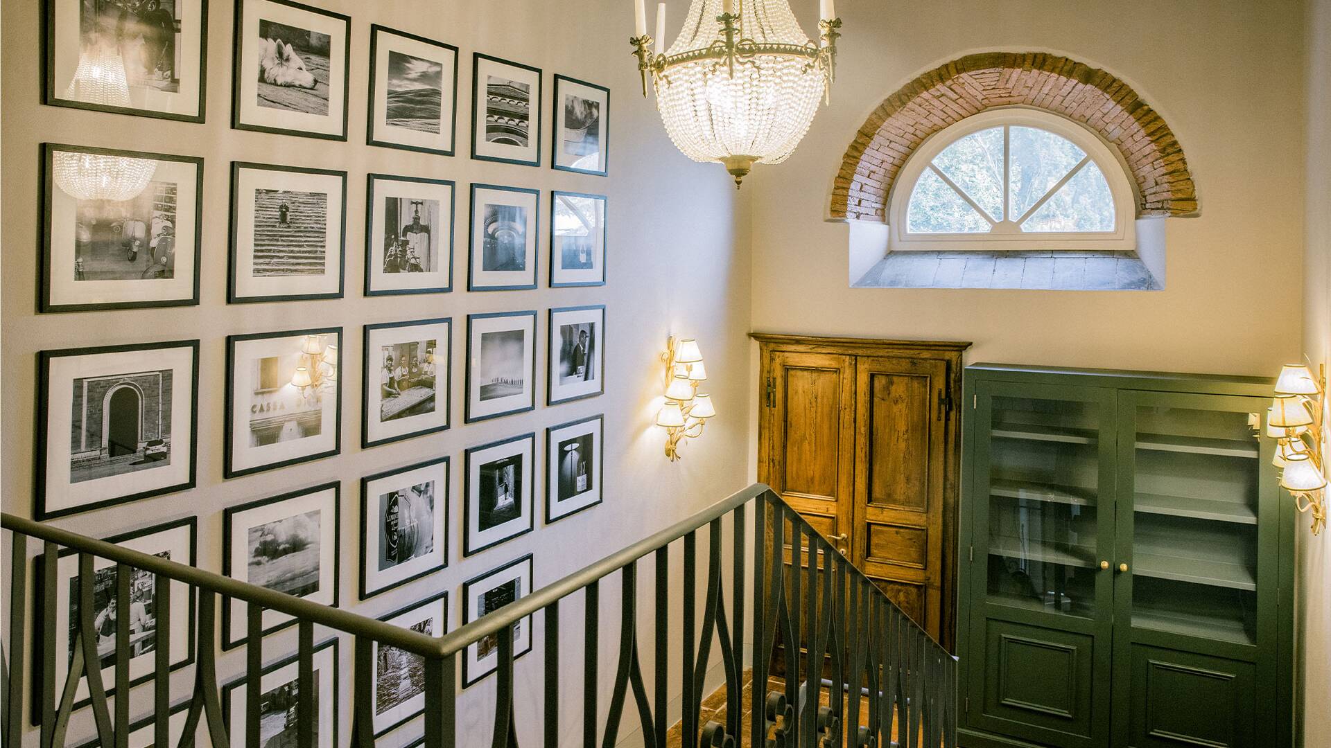 staircase leading to the first floor