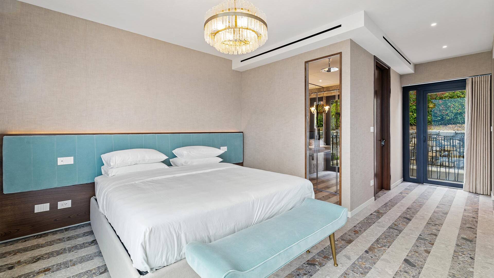 en suite double bedroom