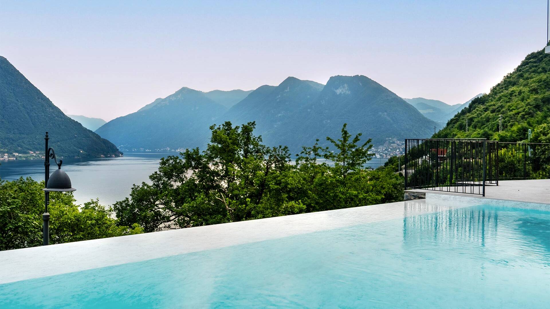 infinity pool vith view over Lake Como