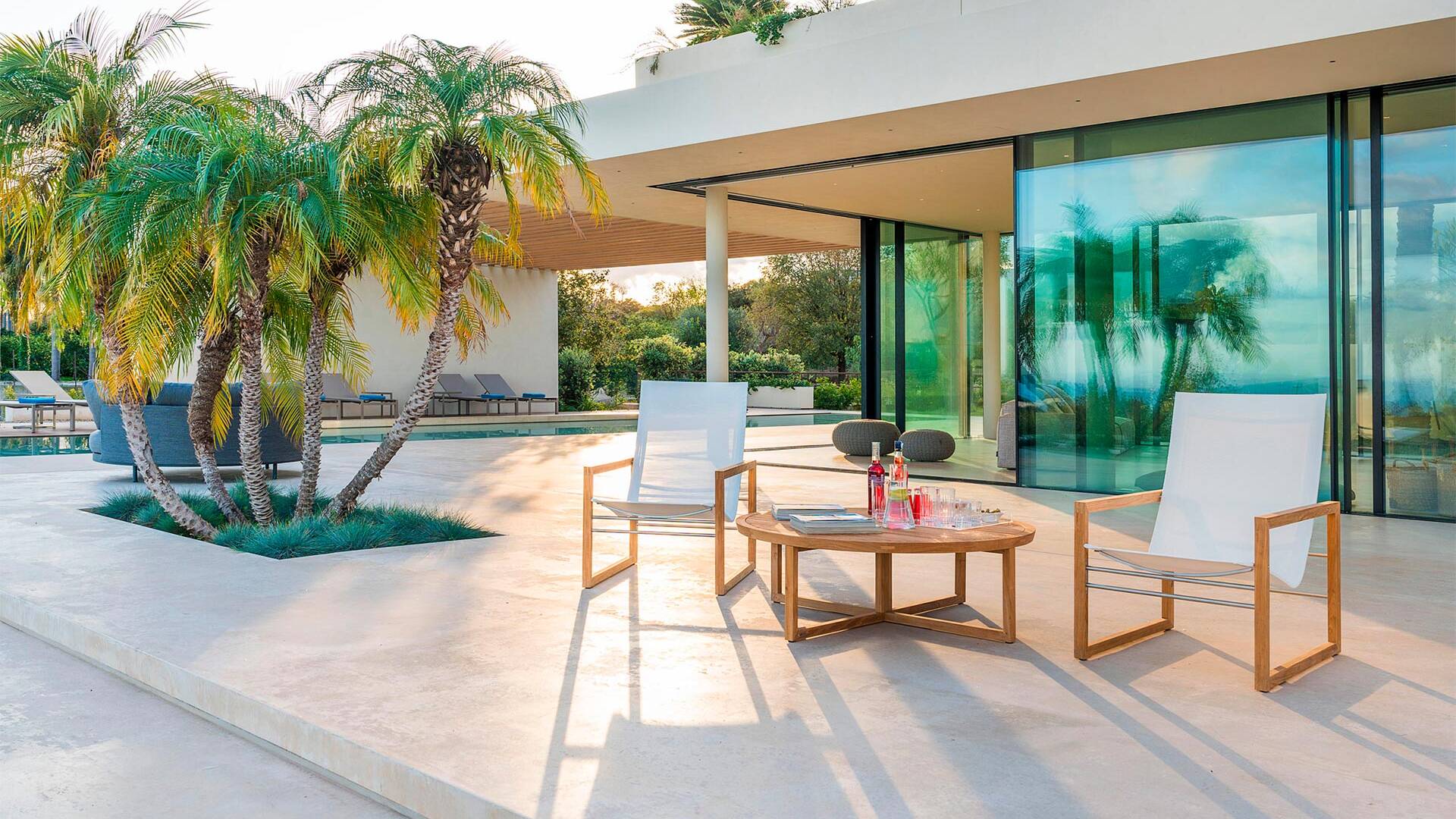 outdoor lounge space
