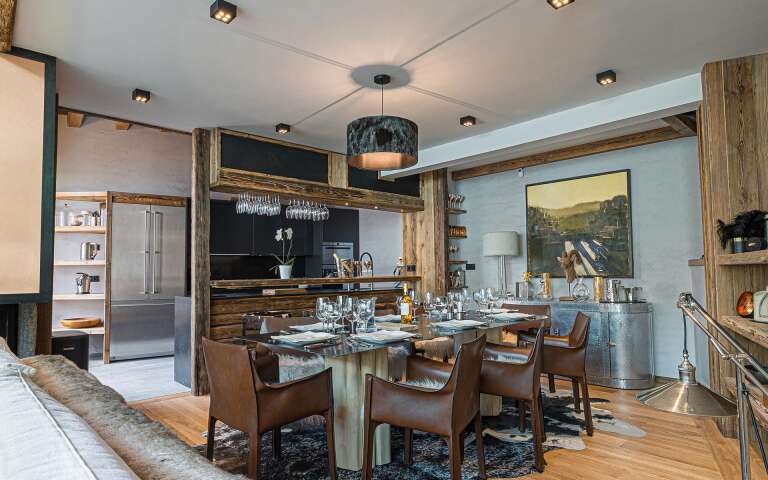 fully equipped kitchen and dining table