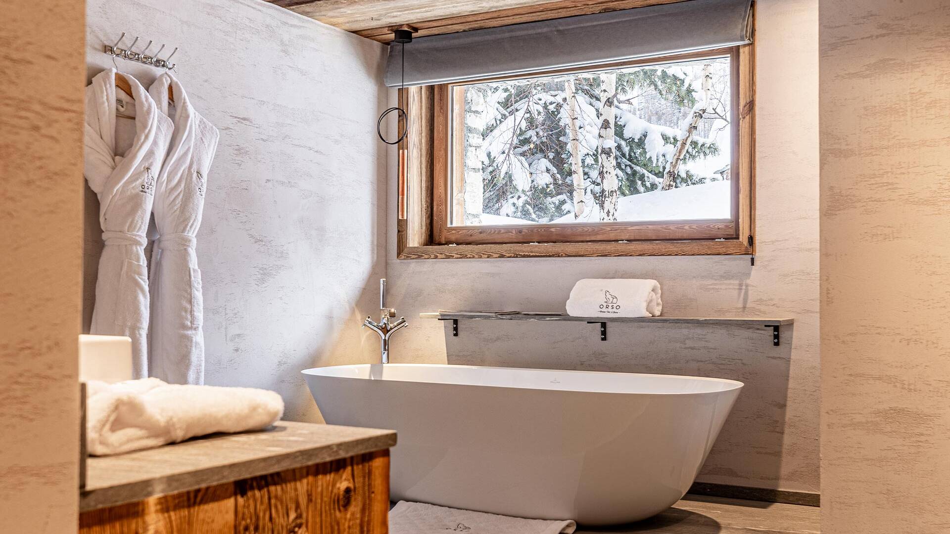 en suite bathroom
