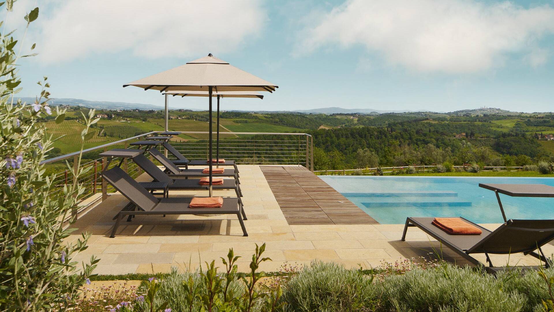 stunning view from the infinity swimming pool