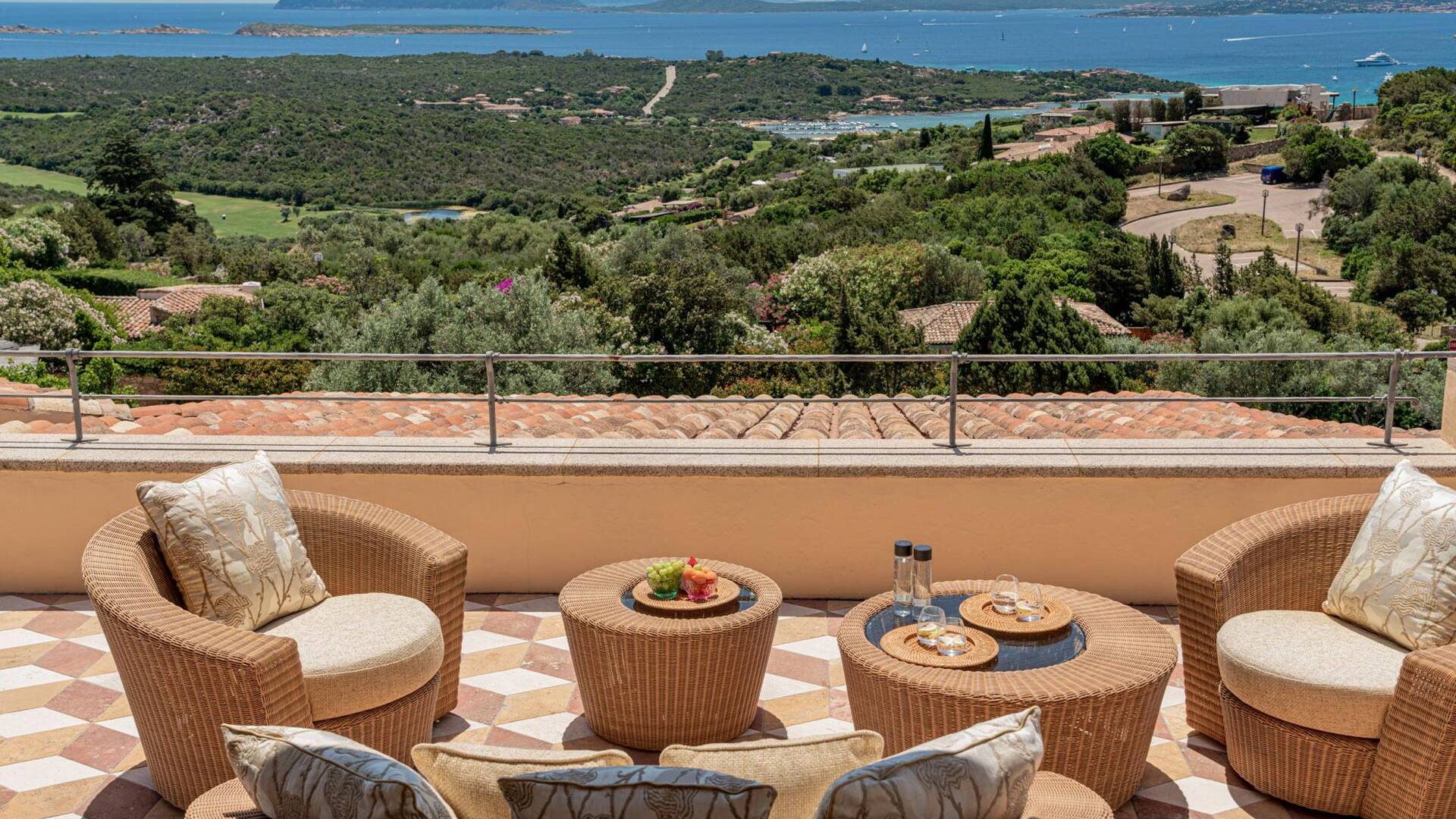 terrace with sea view and lounge area