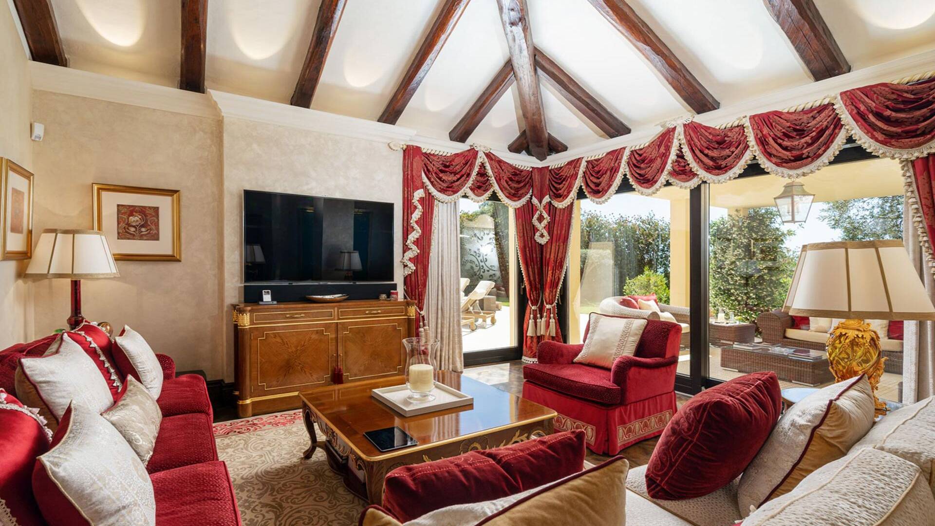 guest house, living room