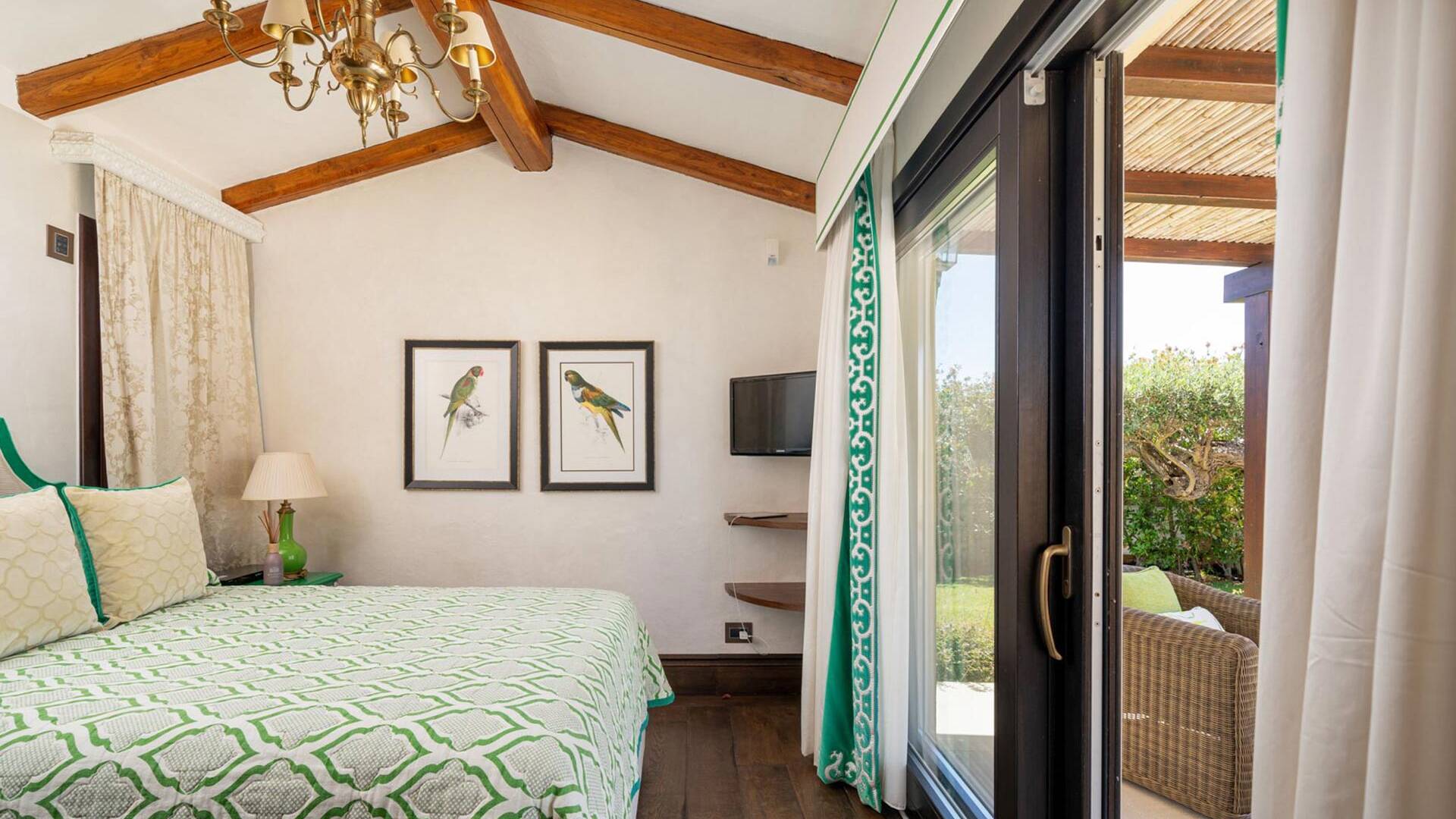 en suite double bedroom with direct access to the garden