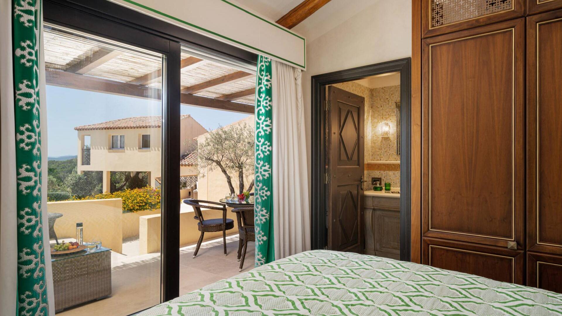 en suite double bedroom with direct access to the garden