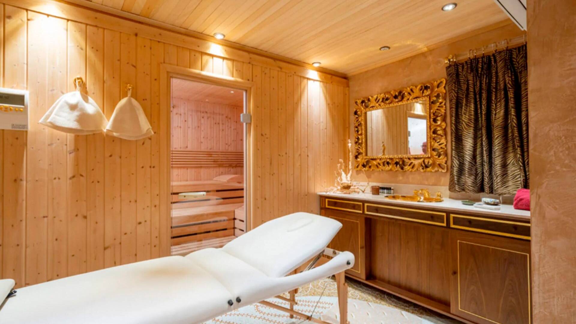 massage room 