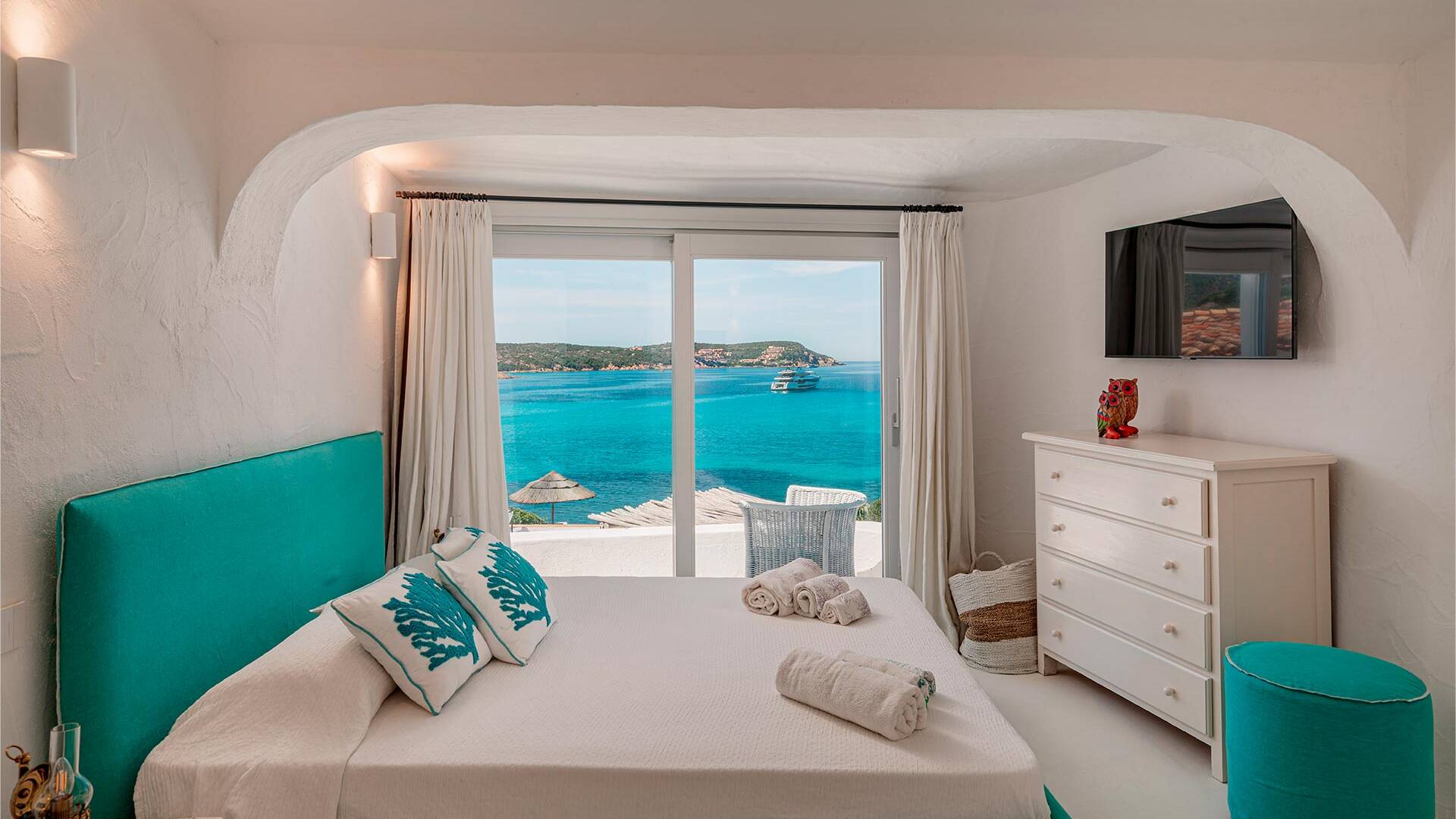 en suite double bedroom with stunning seaview