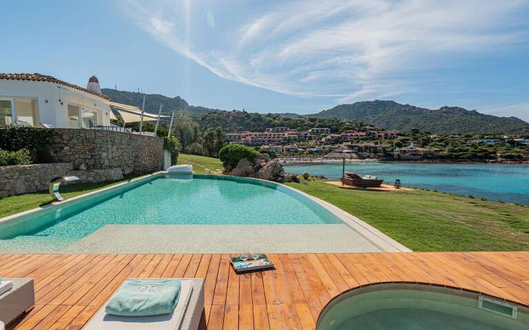 infinity pool and sun deck