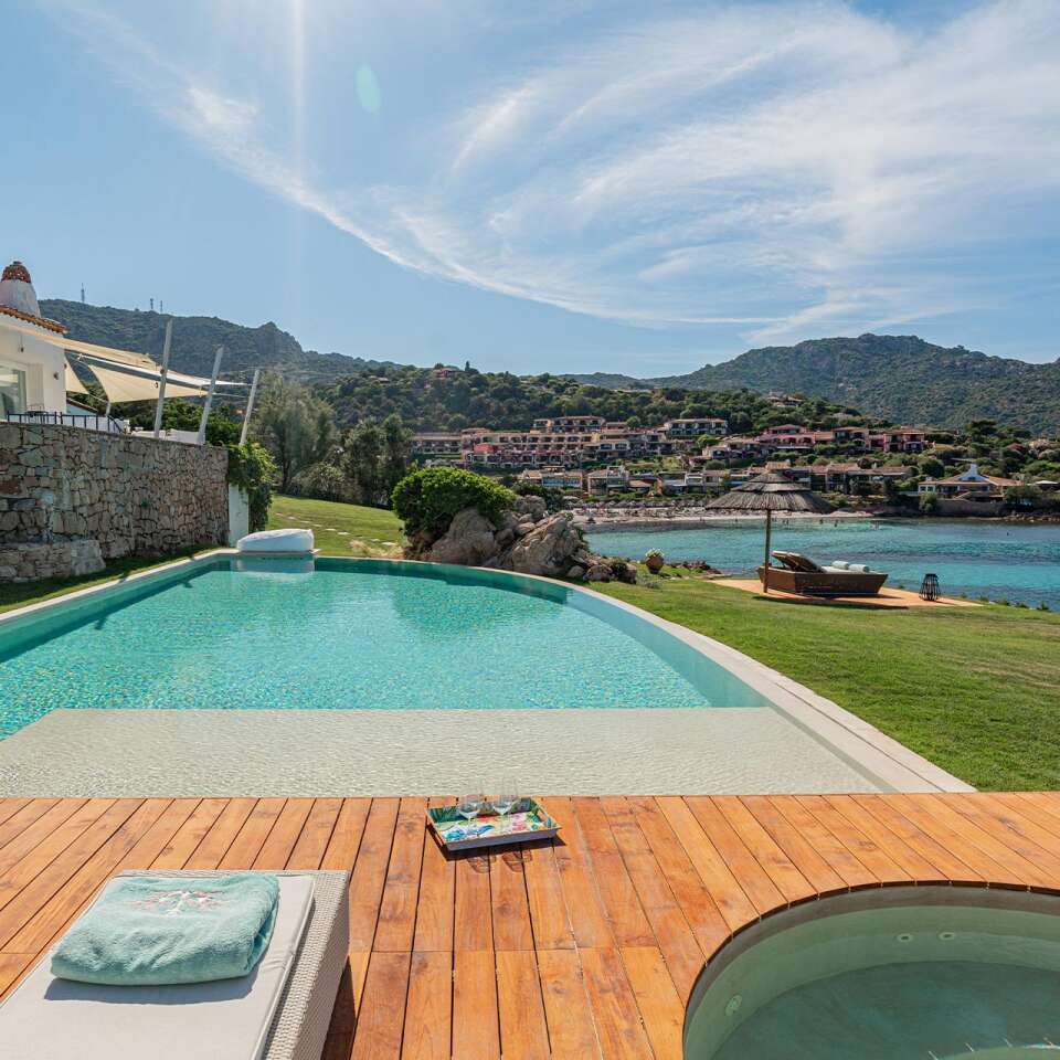 infinity pool and sun deck
