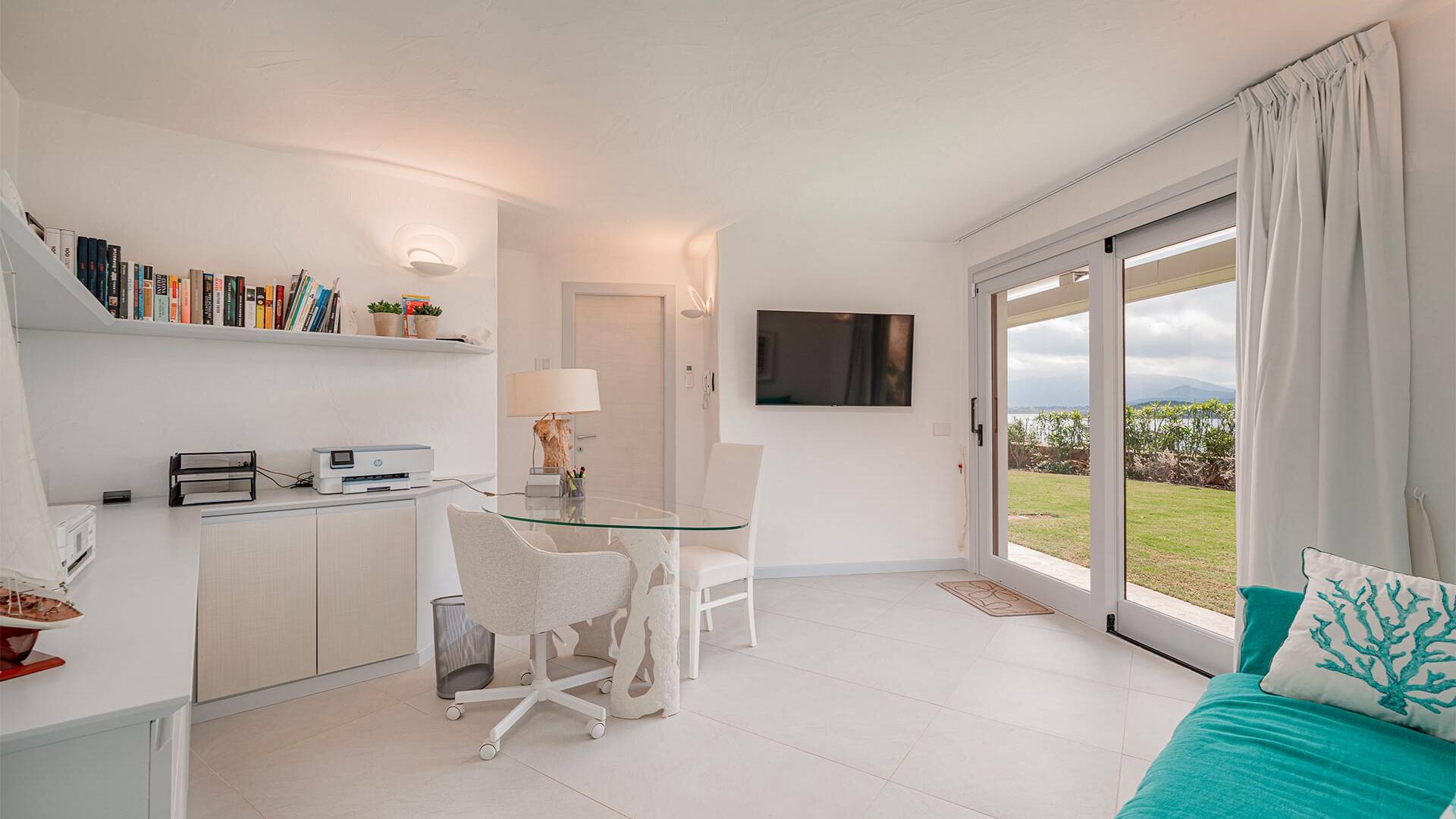 studio on the lower level with direct access to the garden 