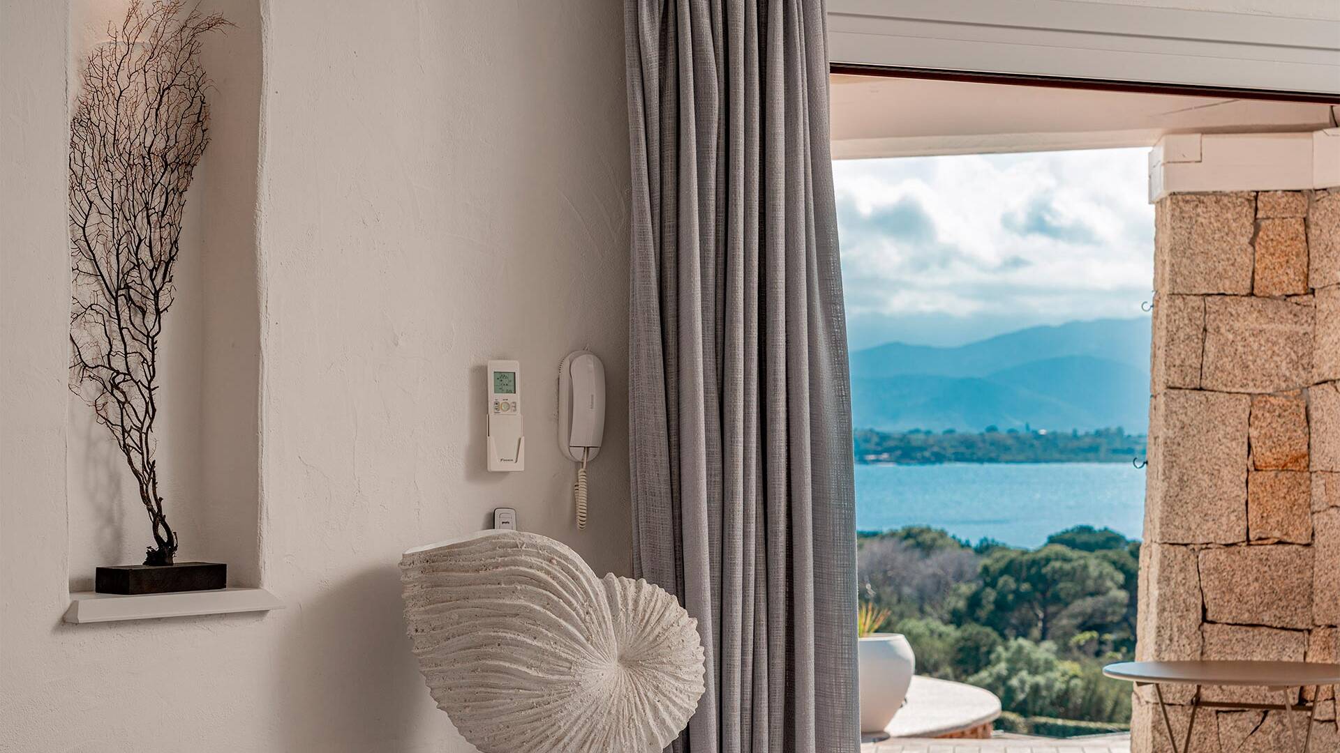 luxury Villa Tavi for weekly rental in Sardinia