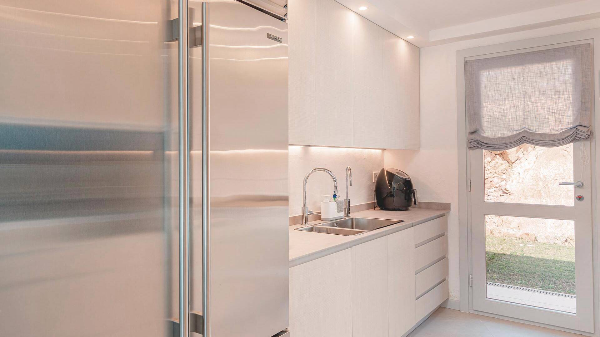 main villa fully equipped kitchen 