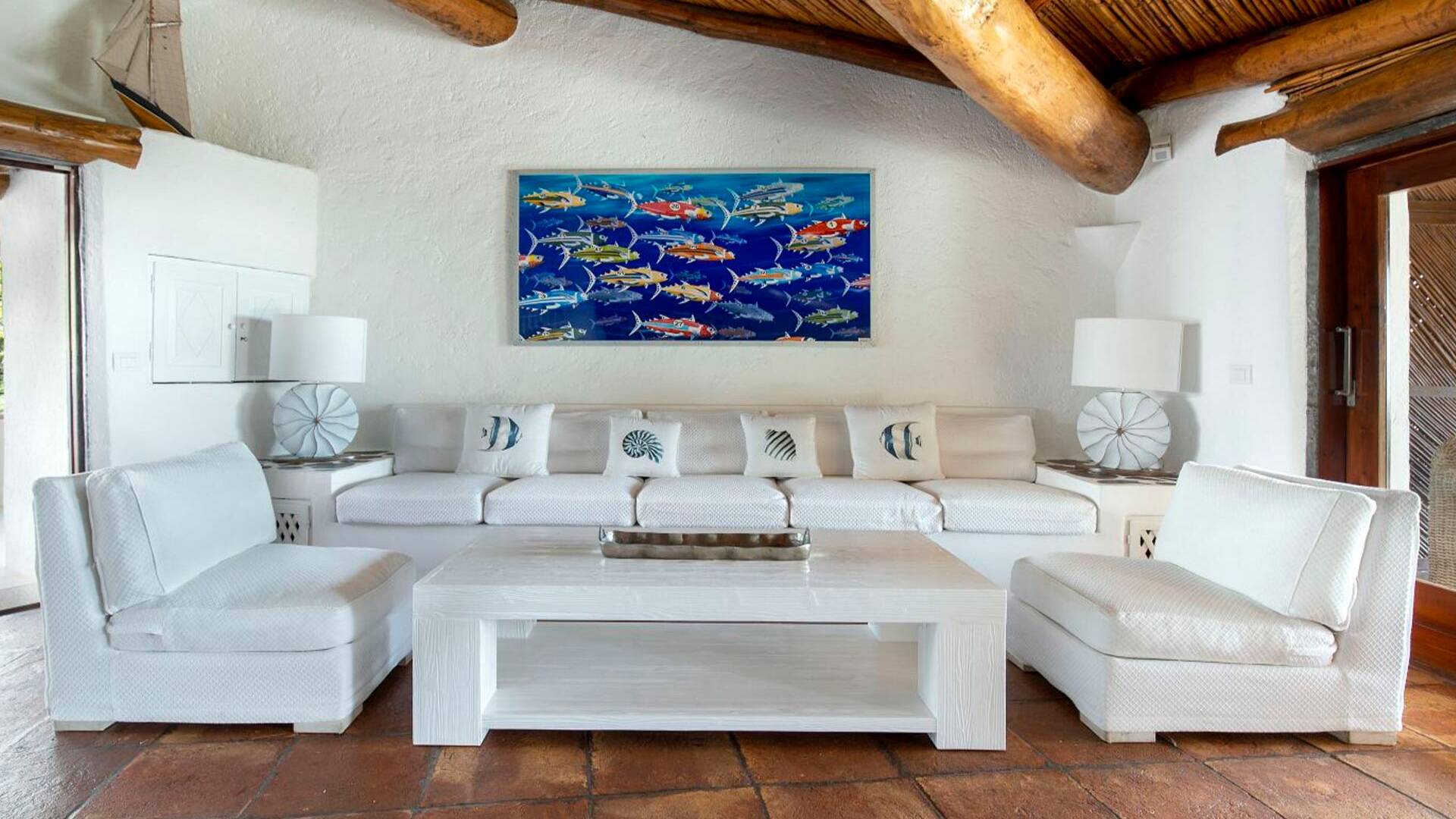 living room 