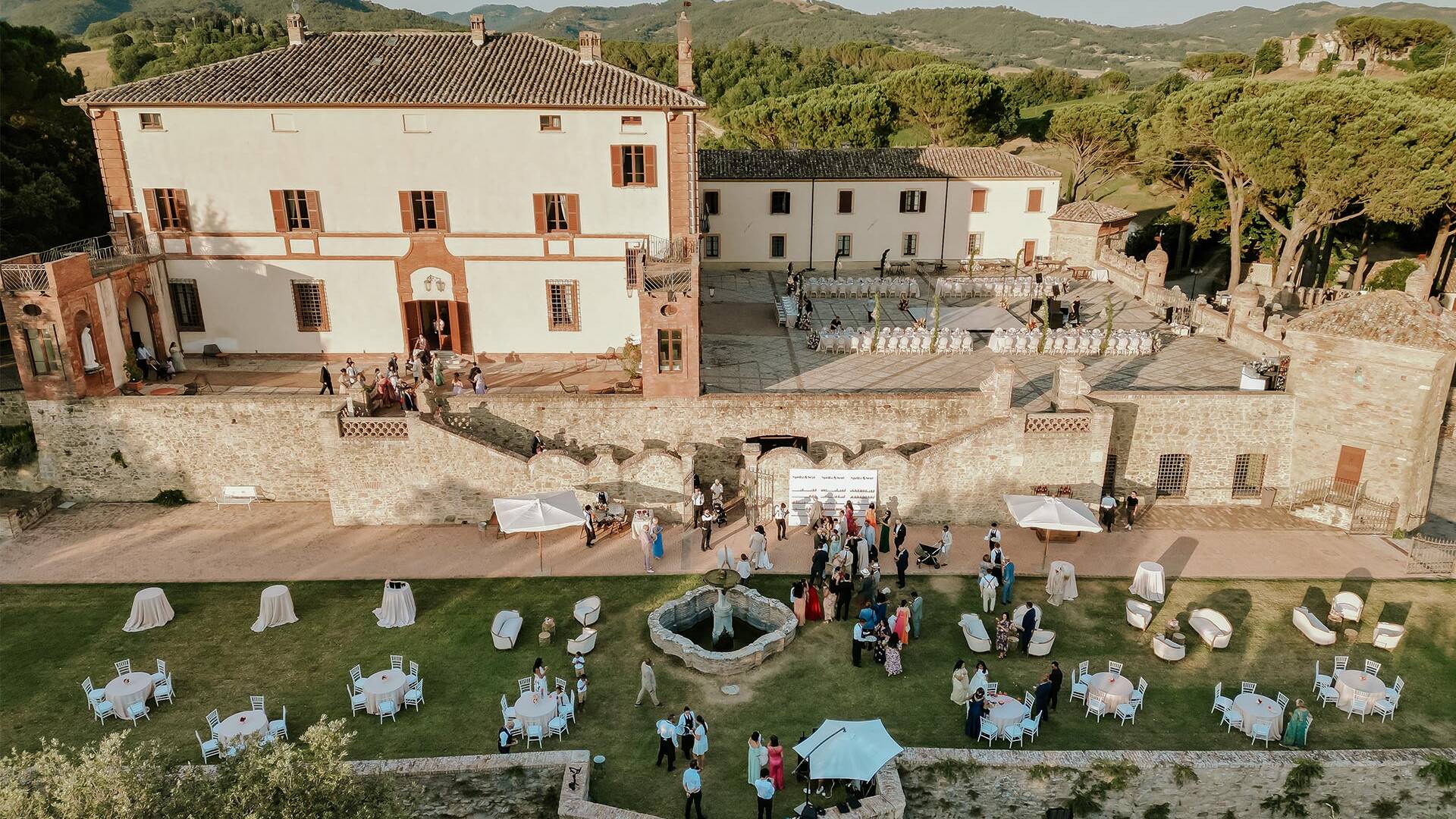 Il Castello wedding villa in Umbria 