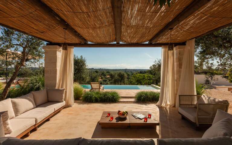 pool area with lounge space