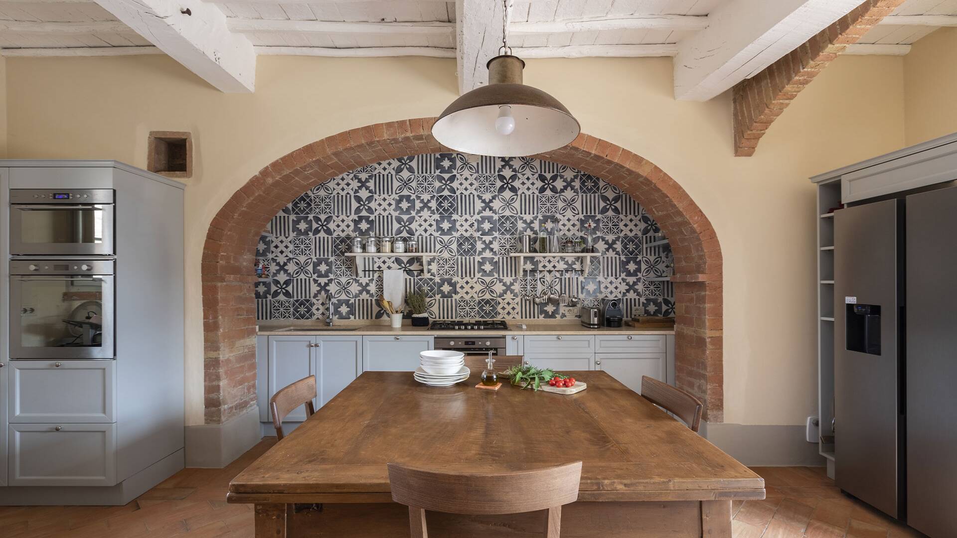 villa 2 large kitchen 