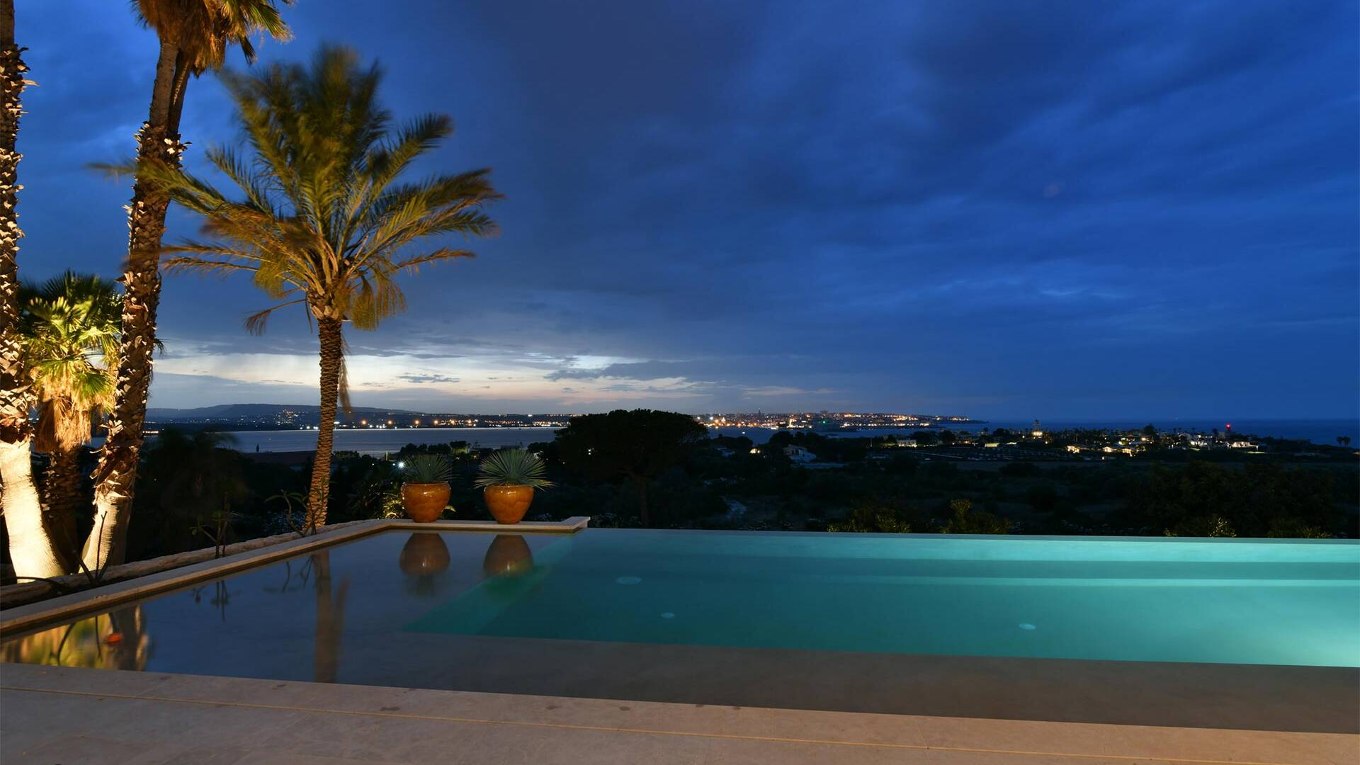view from the infinity pool 