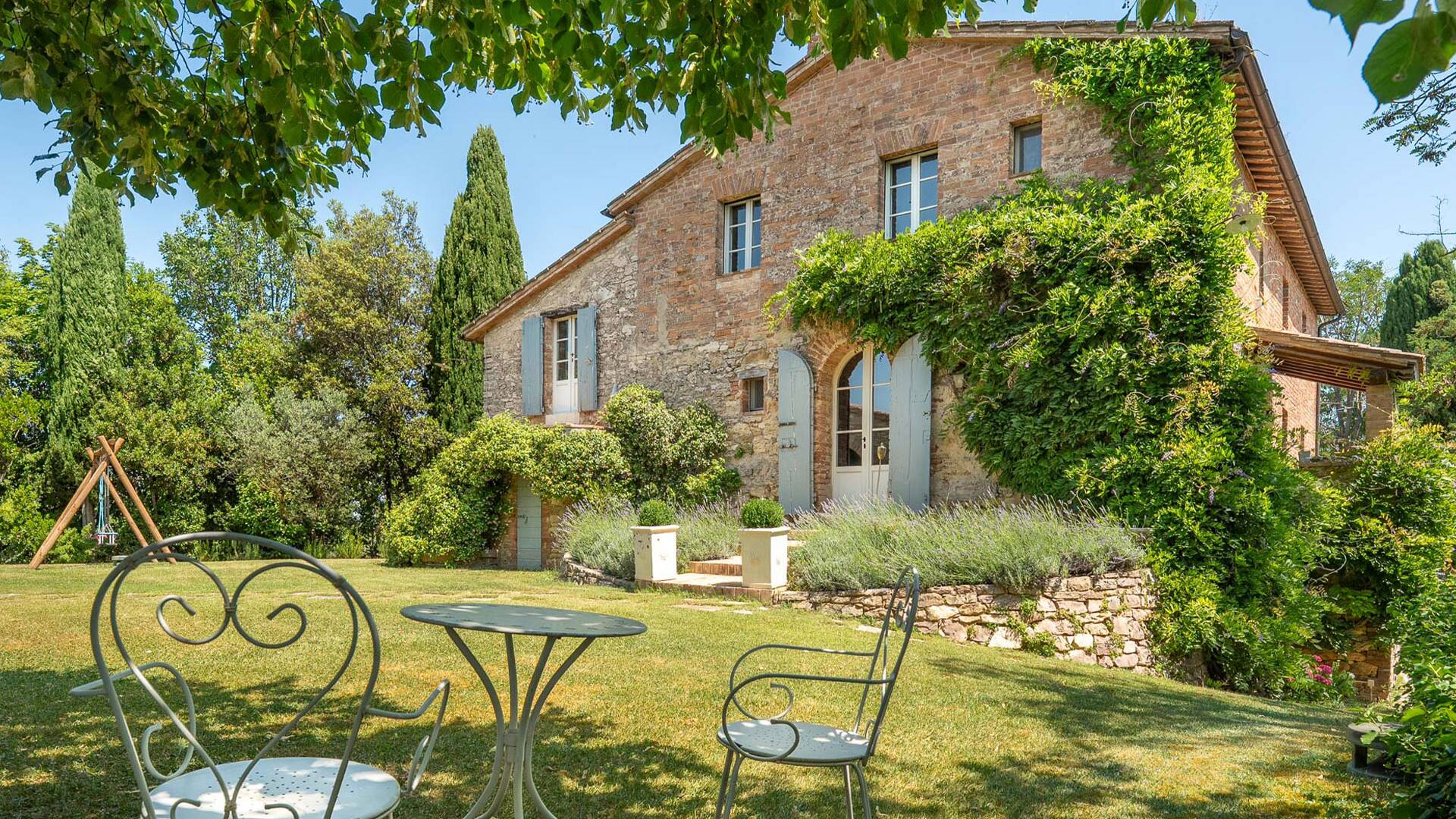 outdoor luxury villa Fiorebianco 