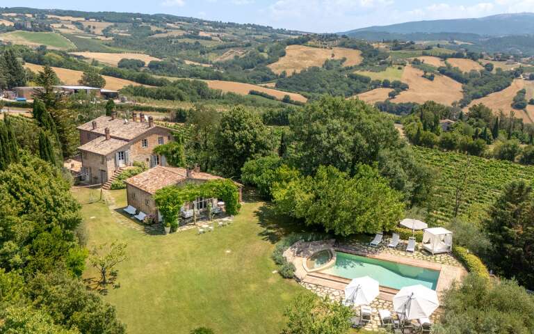 luxury villa Fiorebianco in Todi, Umbria
