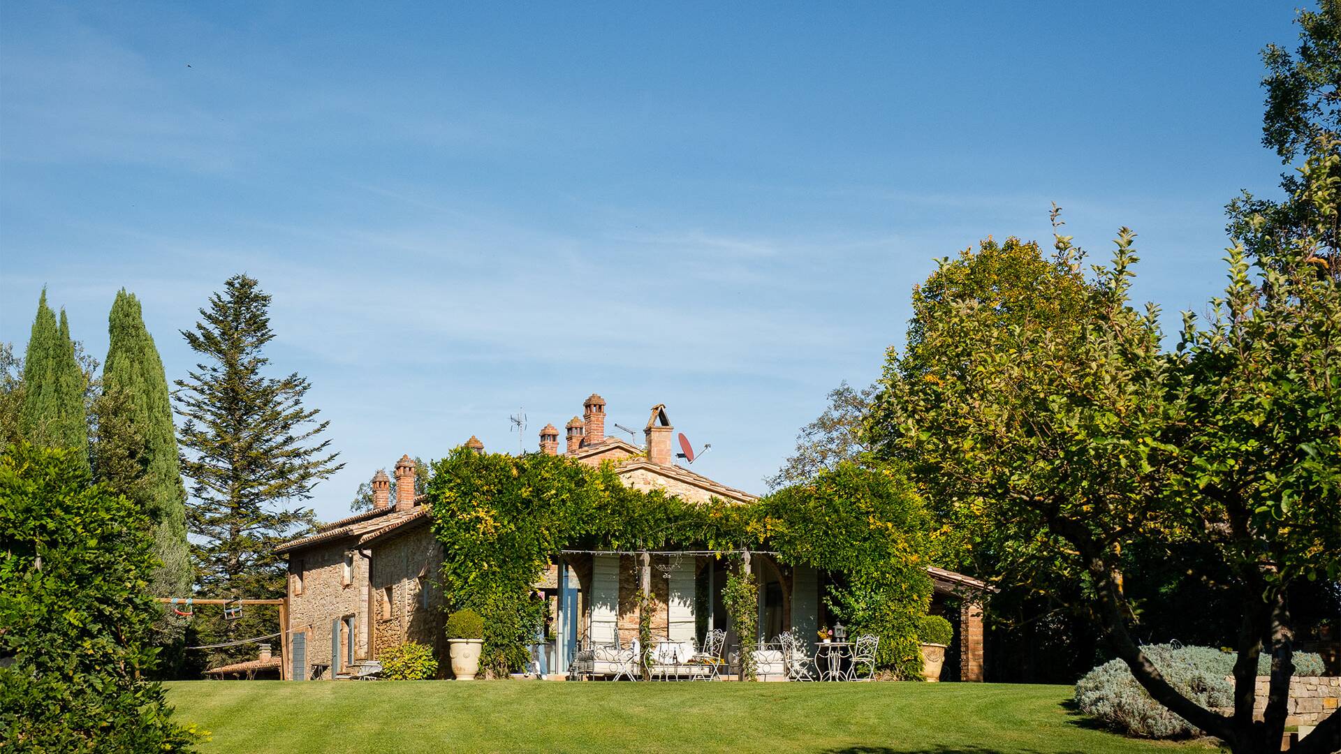 guest house with pergola for al fresco dining
