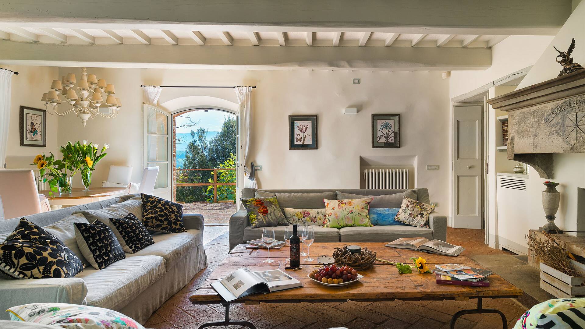 comfortable living room 