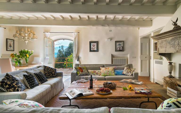 comfortable living room 