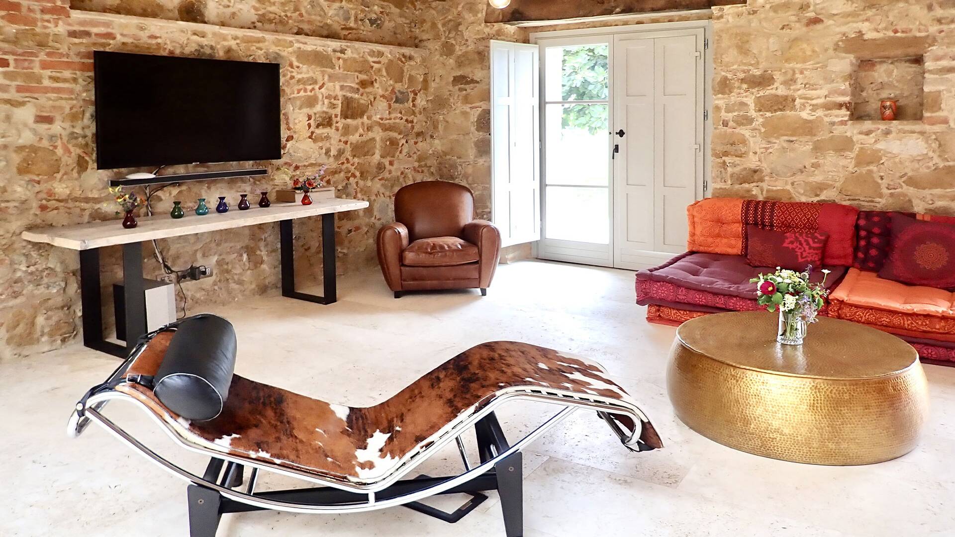 details of the living room