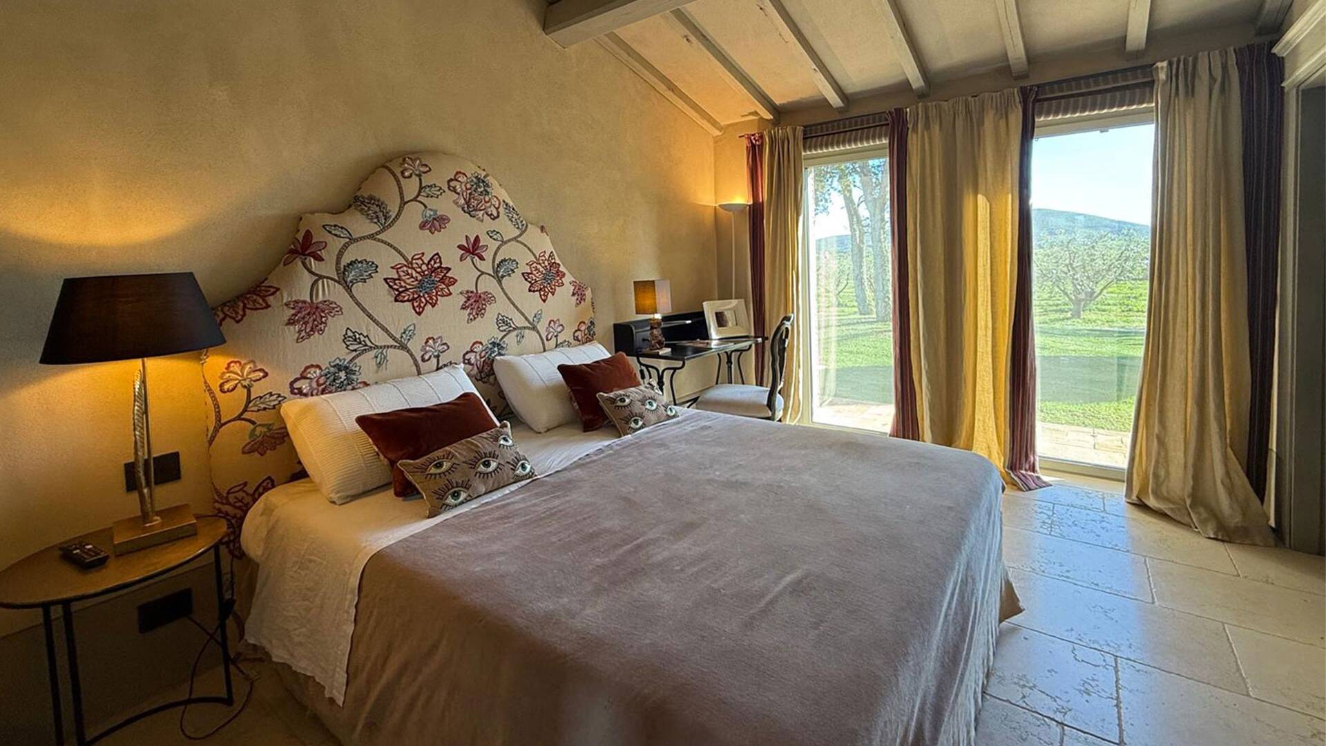 en suite double bedroom