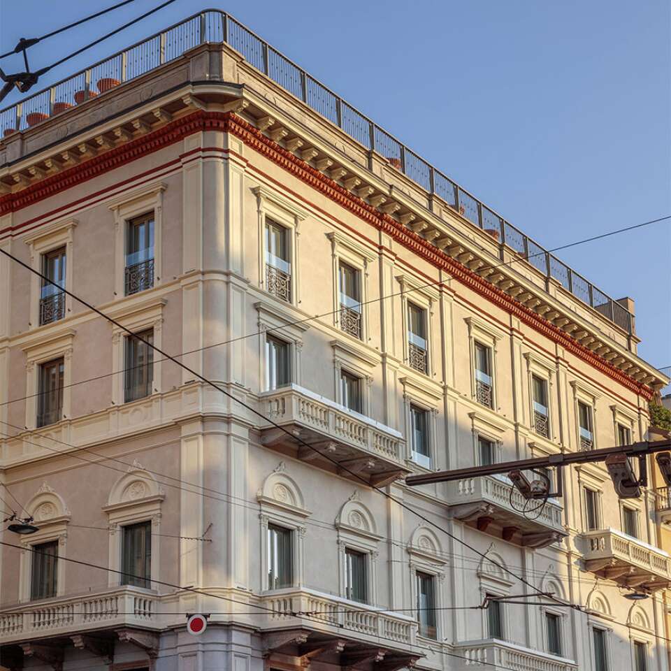 nineteenth century building