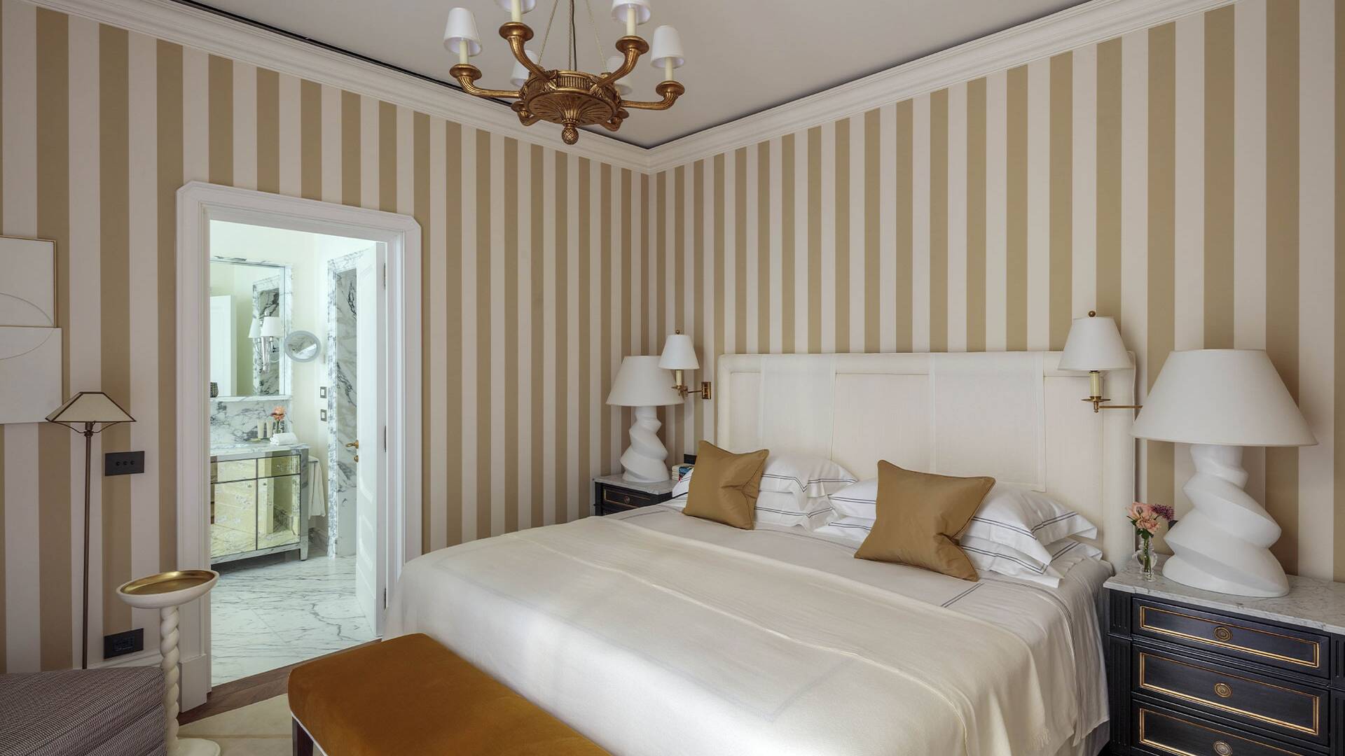 en suite double bedroom with king-sized bed