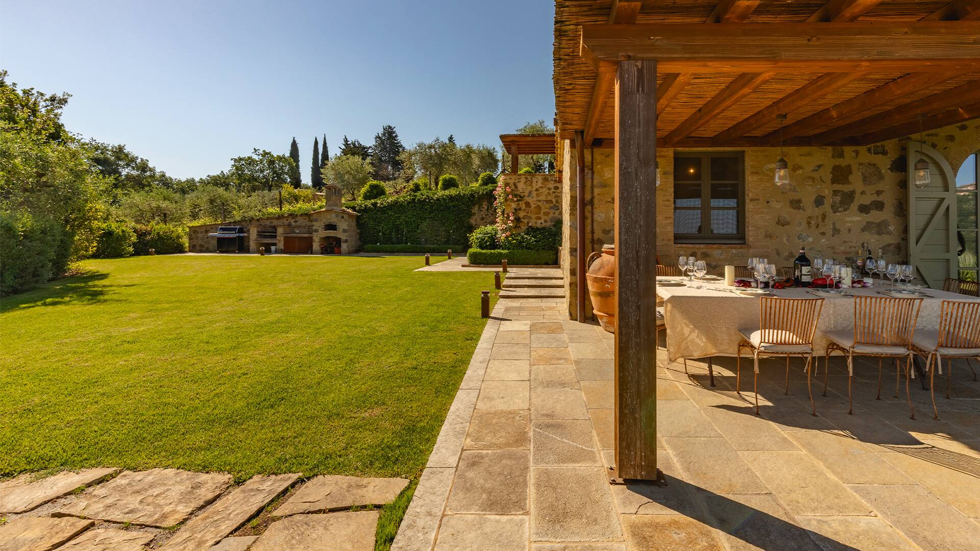 al fresco dining area