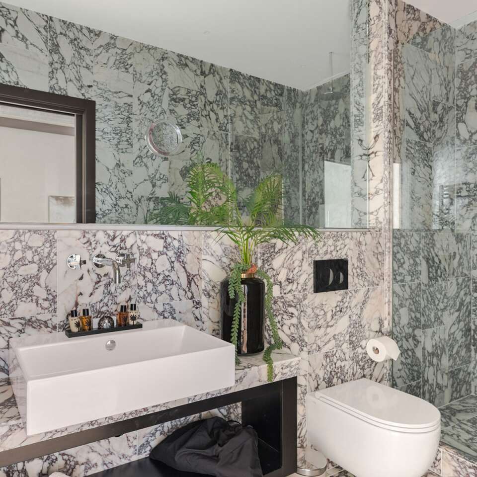 marble bathroom