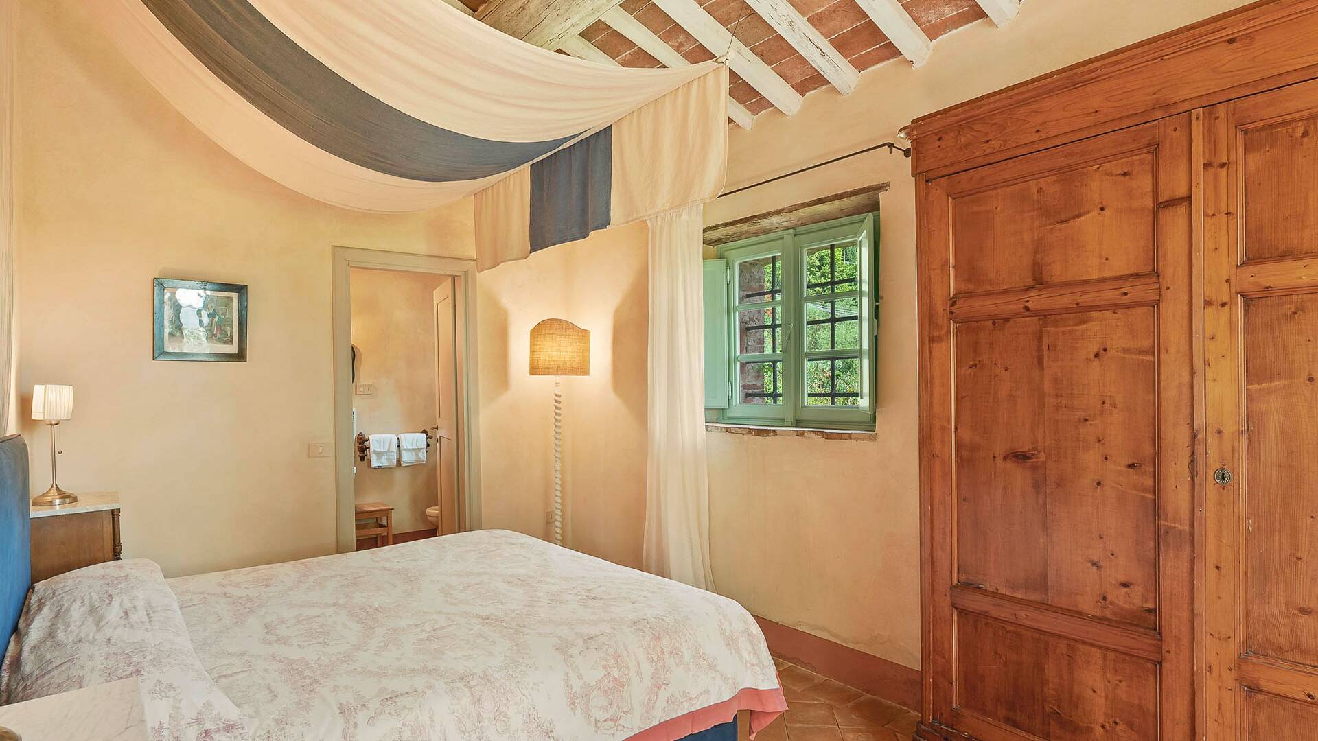 en suite double bedroom 